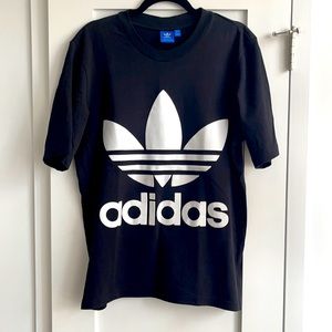 Adidas oversized cotton logo tee